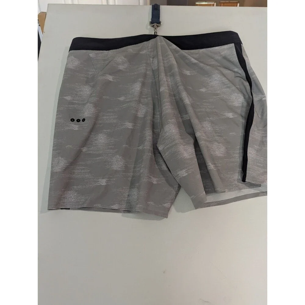 Vuori Cruise Board Short Swim Trunks Men's‎ Size 38 Gray